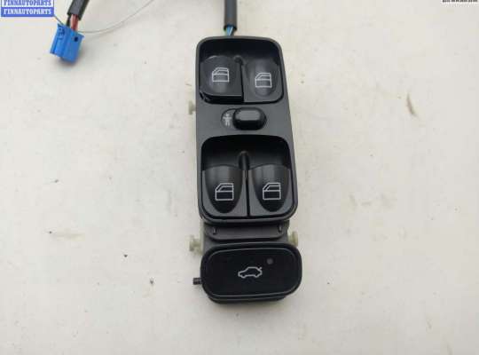 купить Блок кнопок управления стеклоподъемниками на Mercedes W203 (C)