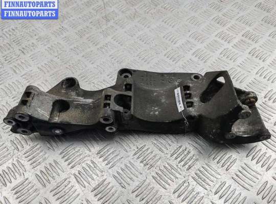 купить Кронштейн генератора на Volkswagen Caddy (2004-2010)