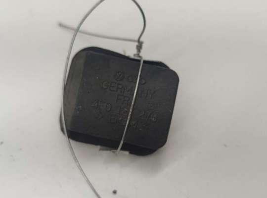 купить Кронштейн радиатора на Audi A6 C6 (2004-2011)