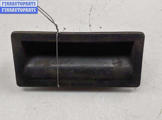 купить Кнопка открывания багажника на Volkswagen Passat B6