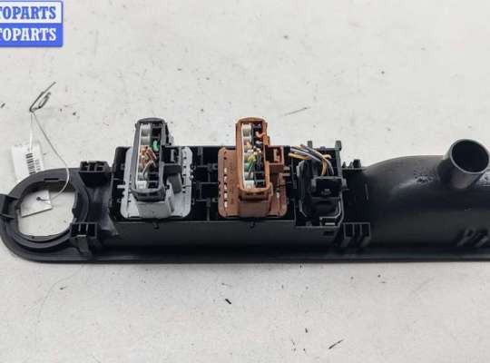 купить Блок кнопок управления стеклоподъемниками на Renault Espace IV (2002-2014)