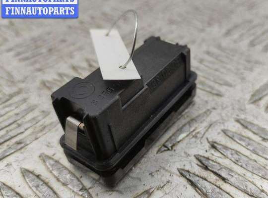 купить Кнопка аварийной сигнализации (аварийки) на BMW 5 E39 (1995-2003)