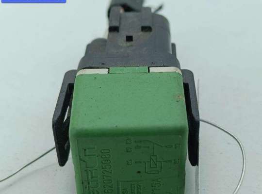 купить Реле вентилятора на Peugeot 307