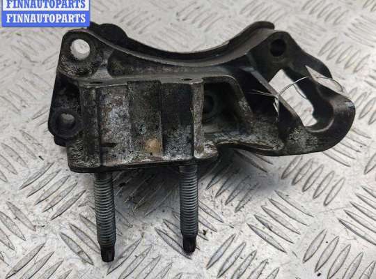 купить Кронштейн двигателя опорный на Ford C-Max