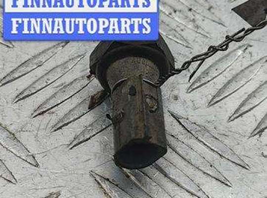 купить Датчик давления масла на Volkswagen Transporter T5