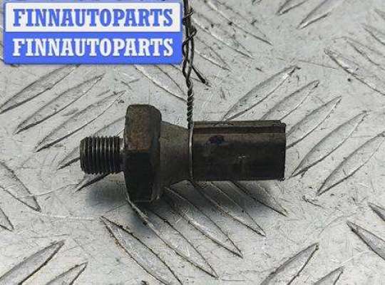 купить Датчик давления масла на Volkswagen Transporter T5