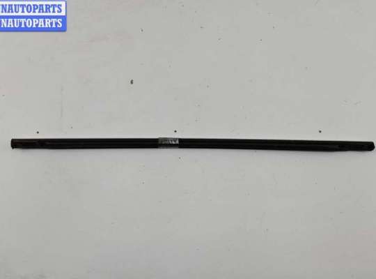 купить Молдинг стекла двери задней левой наружный на Volkswagen Passat B5+ (GP)