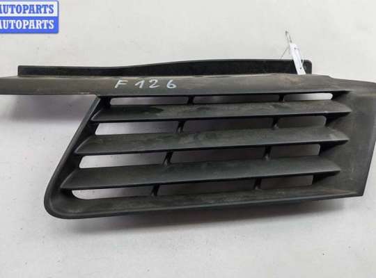 Решётка (заглушка) в бампер RN1567447 на Renault Espace IV (2002-2014)