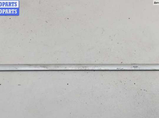 Молдинг двери передней правой FO1865616 на Ford Focus II (2004-2011)