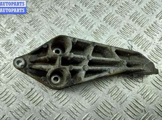 Кронштейн КПП опорный OP2380206 на Opel Vectra B (1995-2002)