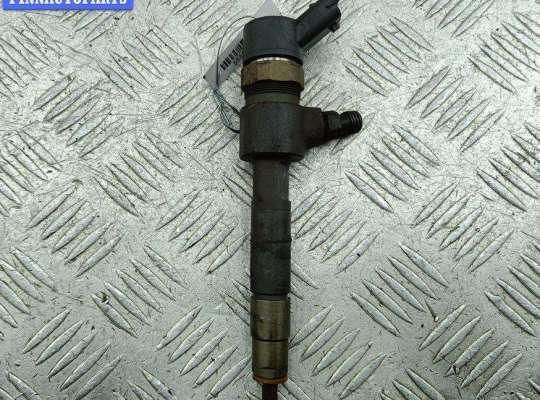 Форсунка топливная OP2373773 на Opel Astra H (2004-2009)