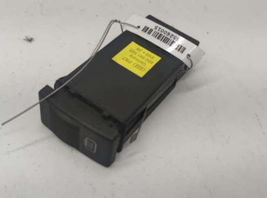 купить Кнопка обогрева заднего стекла на Audi A4 B5 (1994-2001)