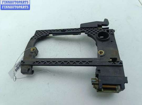 купить Корпус (держатель) ручки двери передней правой на BMW 5 E39 (1995-2003)