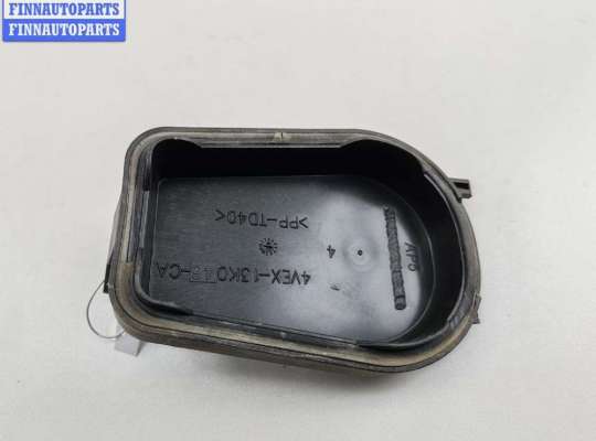 купить Крышка (заглушка) задняя фары правой на Volkswagen Caddy (2004-2010)