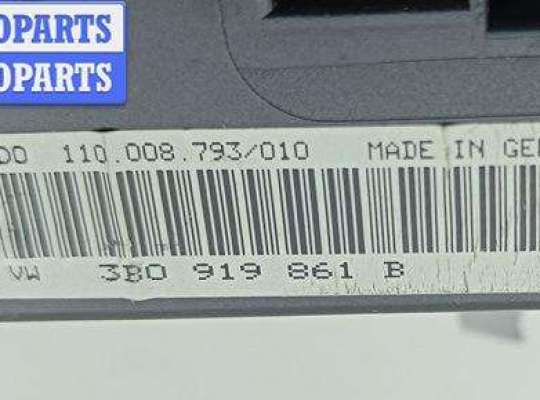 купить Щиток приборный (панель приборов) на Volkswagen Passat B5