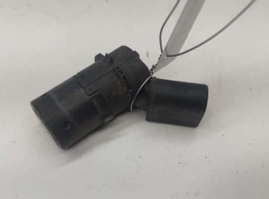 купить Датчик парковки (парктроник) задний на Audi A6 C5 (1997-2005)