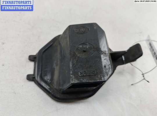 купить Крышка (заглушка) задняя фары правой на Volkswagen Passat B4
