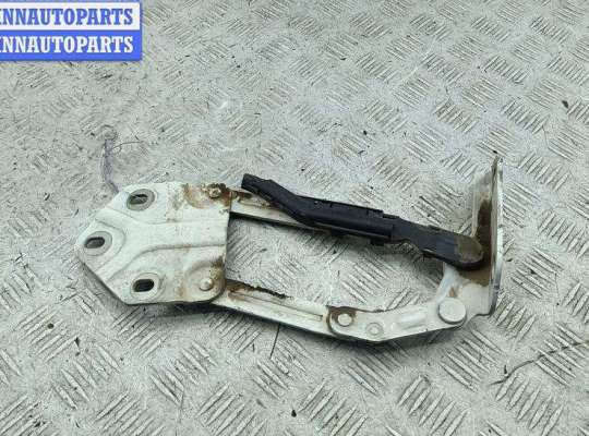 Петля капота на Volkswagen Caddy III (2K)