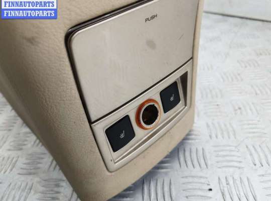 купить Подлокотник на Peugeot 607