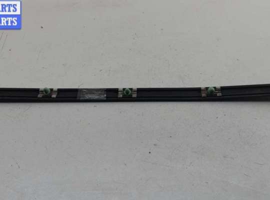 купить Молдинг двери задней правой на BMW 3 E46 (1998-2006)