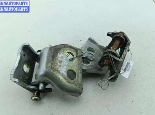 купить Петля двери передней левой на Peugeot 307