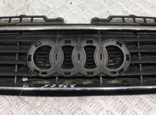 купить Решетка радиатора на Audi A3 8P (2003-2012)