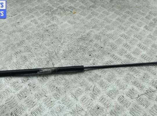 купить Амортизатор капота на Audi A4 B6 (2001-2004)