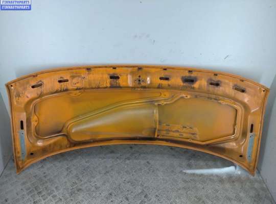 Капот на Mercedes-Benz Vito (W638)