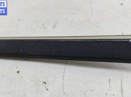 купить Молдинг двери передней левой на BMW 7 E38 (1994-2001)