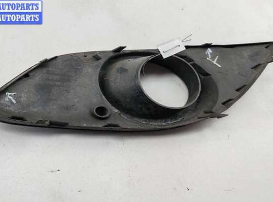 купить Рамка фары противотуманной правой на Opel Zafira B (2004-2014)