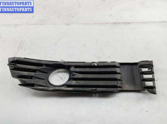 купить Рамка фары противотуманной левой на Volkswagen Passat B5+ (GP)