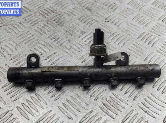 купить Рампа (рейка) топливная на Peugeot 307