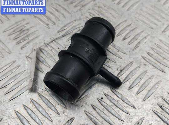 купить Фланец (тройник) системы охлаждения на Volkswagen Golf-5