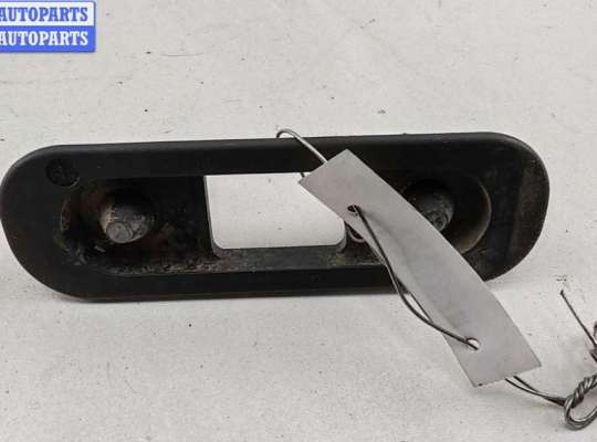 купить Кронштейн бампера заднего на Volkswagen Transporter T4