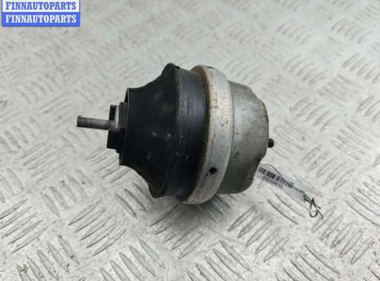 Подушка крепления двигателя AU1668609 на Audi A4 B5 (1994-2001)