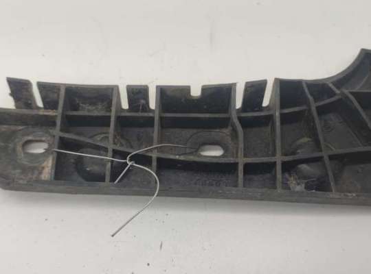 купить Кронштейн бампера переднего на Audi A6 C5 (1997-2005)