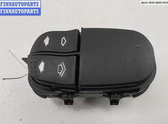 купить Кнопка стеклоподъемника переднего левого на Ford Focus I (1998-2005)