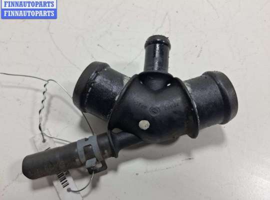 купить Фланец (тройник) системы охлаждения на Volkswagen Bora