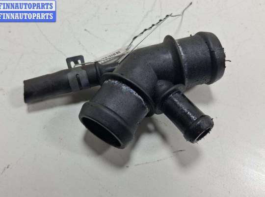 купить Фланец (тройник) системы охлаждения на Volkswagen Bora