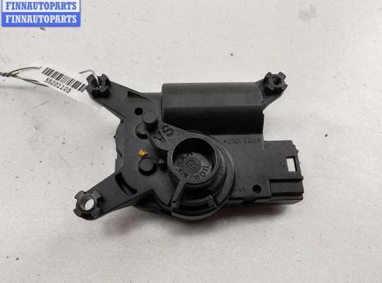 купить Моторчик заслонки отопителя на Audi Q7 4L (2005-2015)