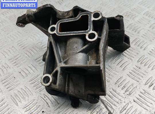 купить Кронштейн компрессора кондиционера на Audi A6 C6 (2004-2011)