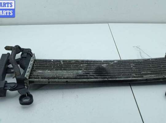 Радиатор масляный на Mercedes-Benz C (W202)