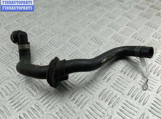 купить Патрубок отопителя (печки) на Volkswagen Passat B5