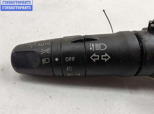 купить Переключатель поворотов на Nissan Tiida