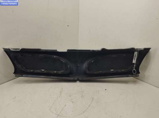 купить Решетка радиатора на Mitsubishi Carisma