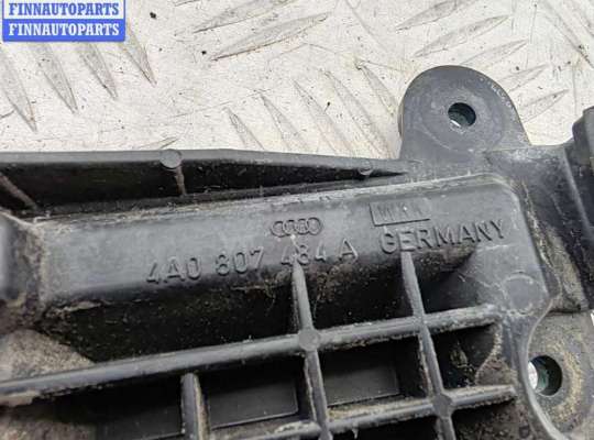купить Кронштейн бампера заднего на Audi A6 C4 (1994-1997)