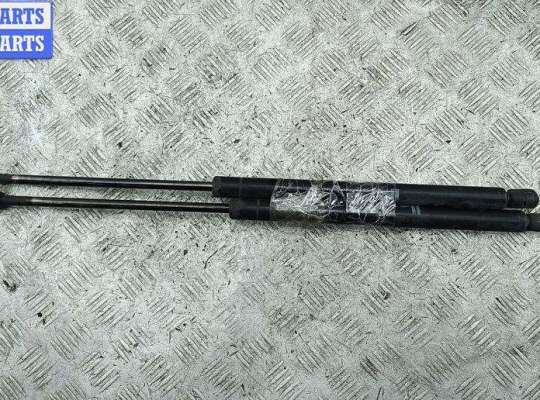 купить Амортизатор крышки (двери) багажника на Volkswagen Transporter T4