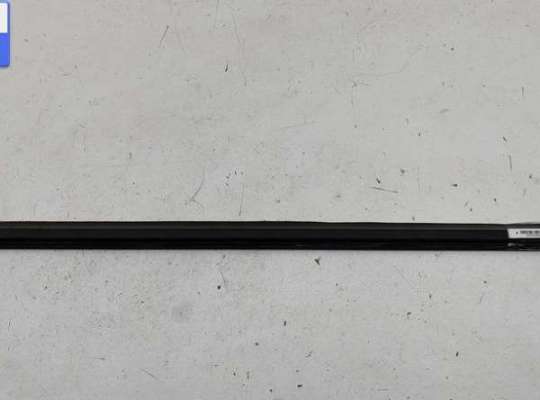 Молдинг стекла двери передней левой наружный FO2170606 на Ford Mondeo III (2000-2007)