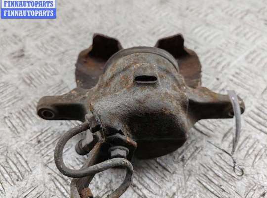 купить Суппорт передний правый на Volkswagen Passat B3