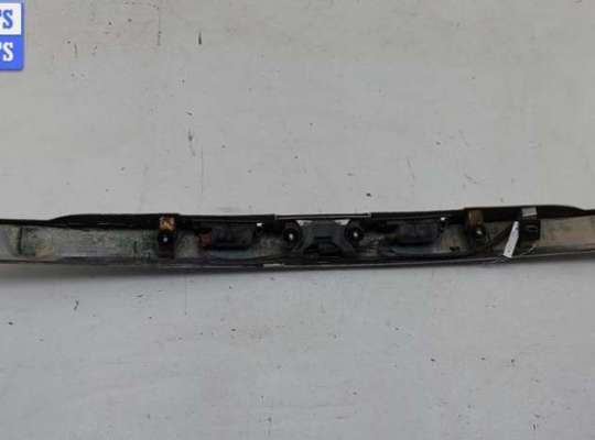 купить Накладка подсветки номера на Opel Zafira B (2004-2014)